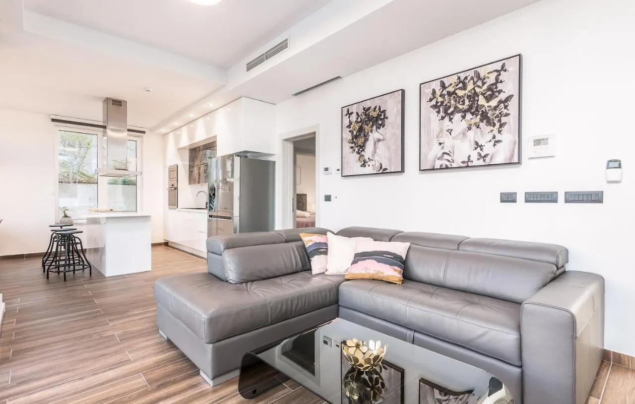 Luxury Villa Ane 말린스카